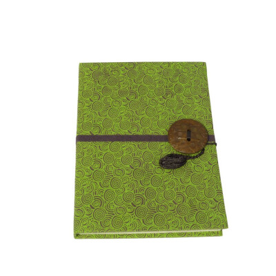 Notizbuch DIN A6 Grün mit Kreisen und Knopf