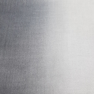 Schal mit farbigem Verlauf (70% Wolle, 30% Seide), Hellgrau