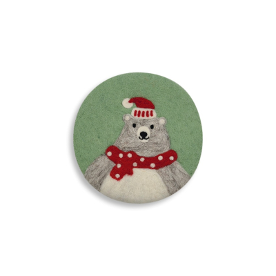 Felt coaster: Bear with scarf and hat (approx. 21 cm diameter), light green
