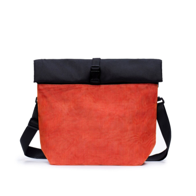 Crossbody Arrow, Lachsrot