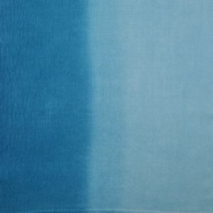 Seiden-Schal mit farbigem Verlauf, Türkis