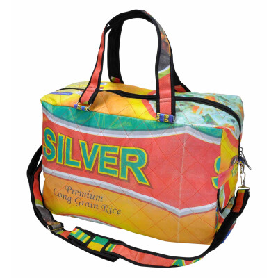 Travelbag Upcycled - Reisestasche aus recycelten Reissäcken - Farbmuster zufällig